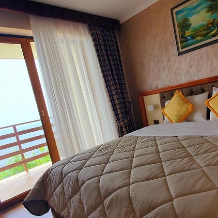 Hotel Panorama Dajti エクステリア 写真