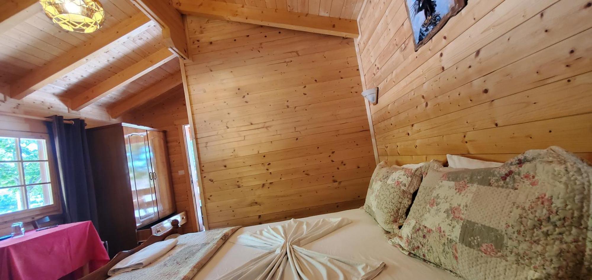 Hotel Panorama Dajti エクステリア 写真