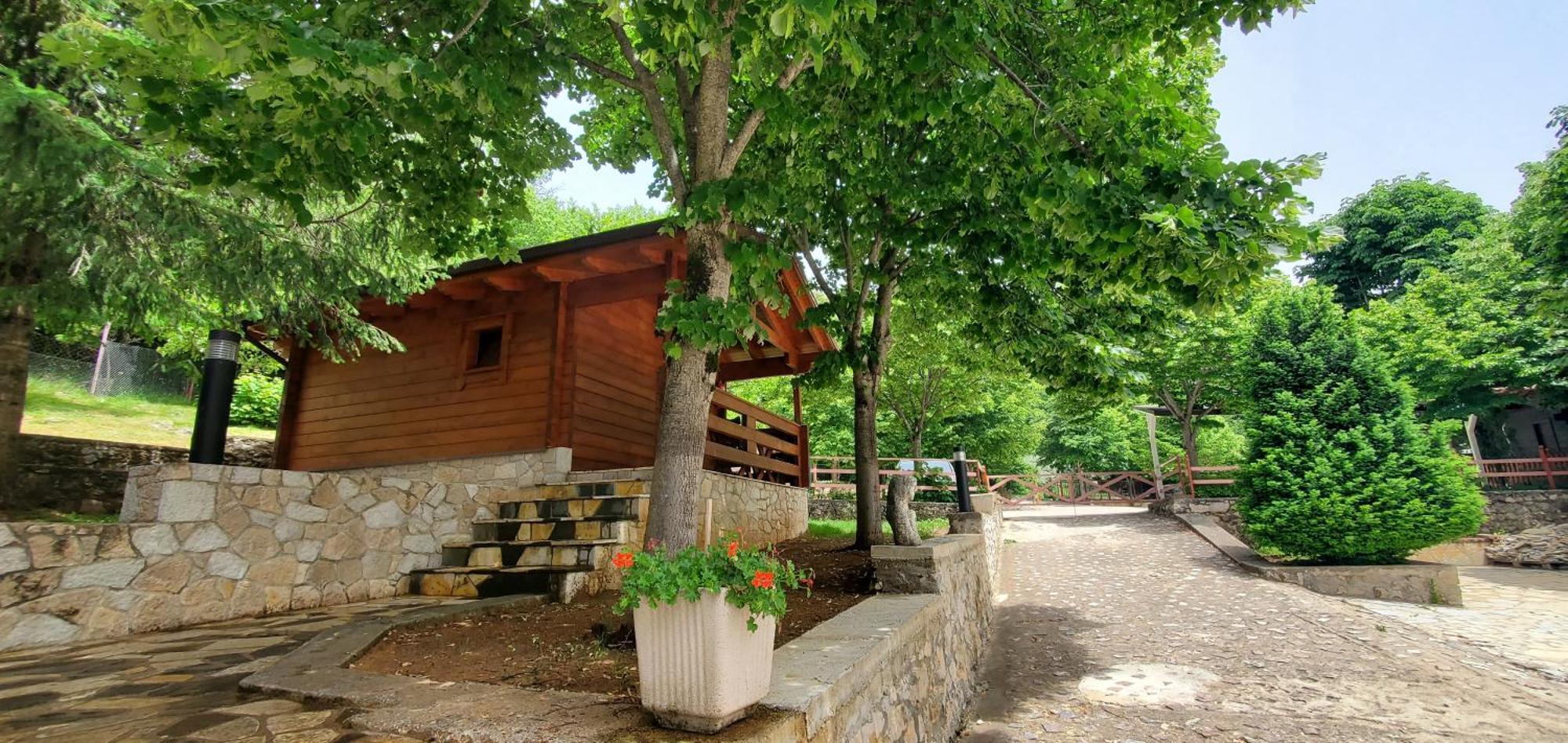 Hotel Panorama Dajti エクステリア 写真