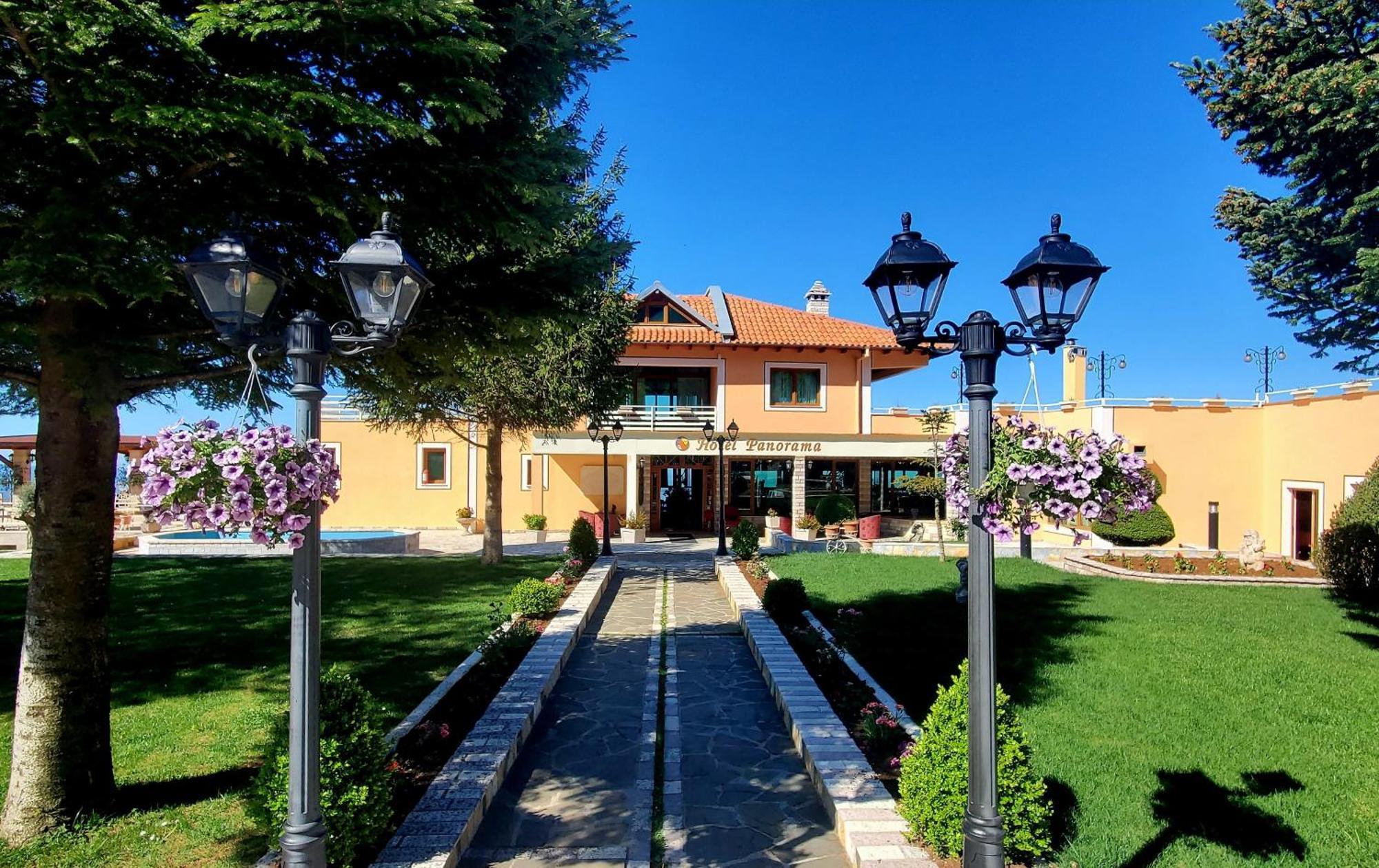 Hotel Panorama Dajti エクステリア 写真